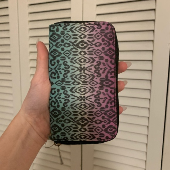 WALLET - Picture 2 of 2